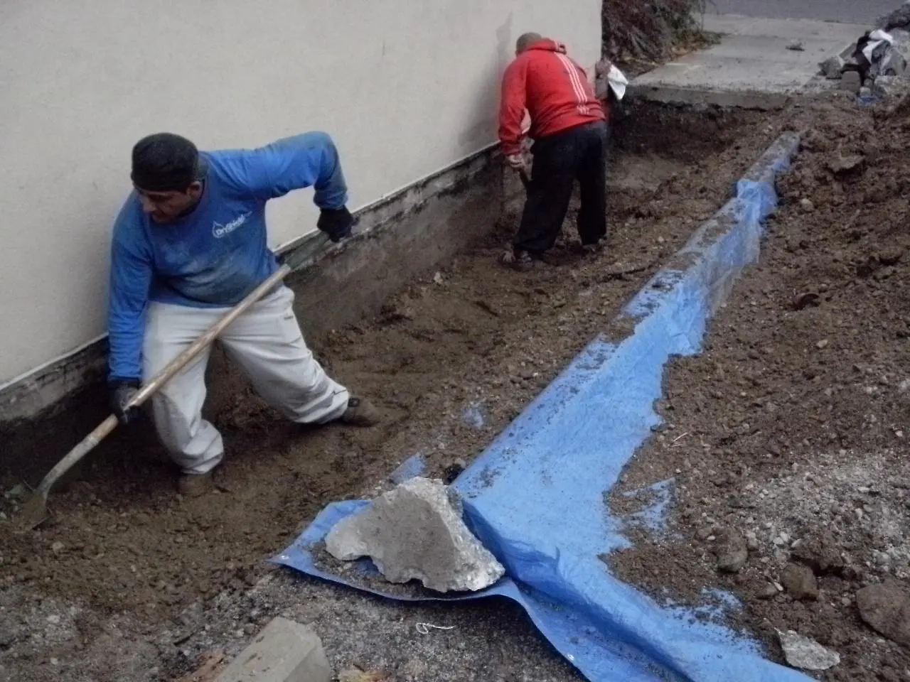 Window well and exterior drainage in North Bay