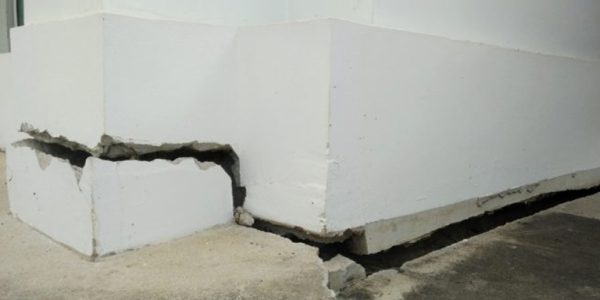 cracked faundation