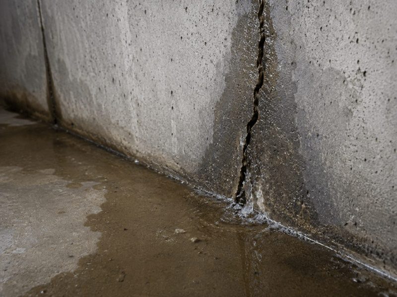 Foundation wall crack repair in North York